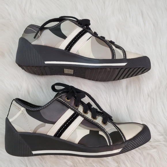 **Coach Nia Sz 6.5 Sateen Wedge Sneakers - Picture 2 of 9